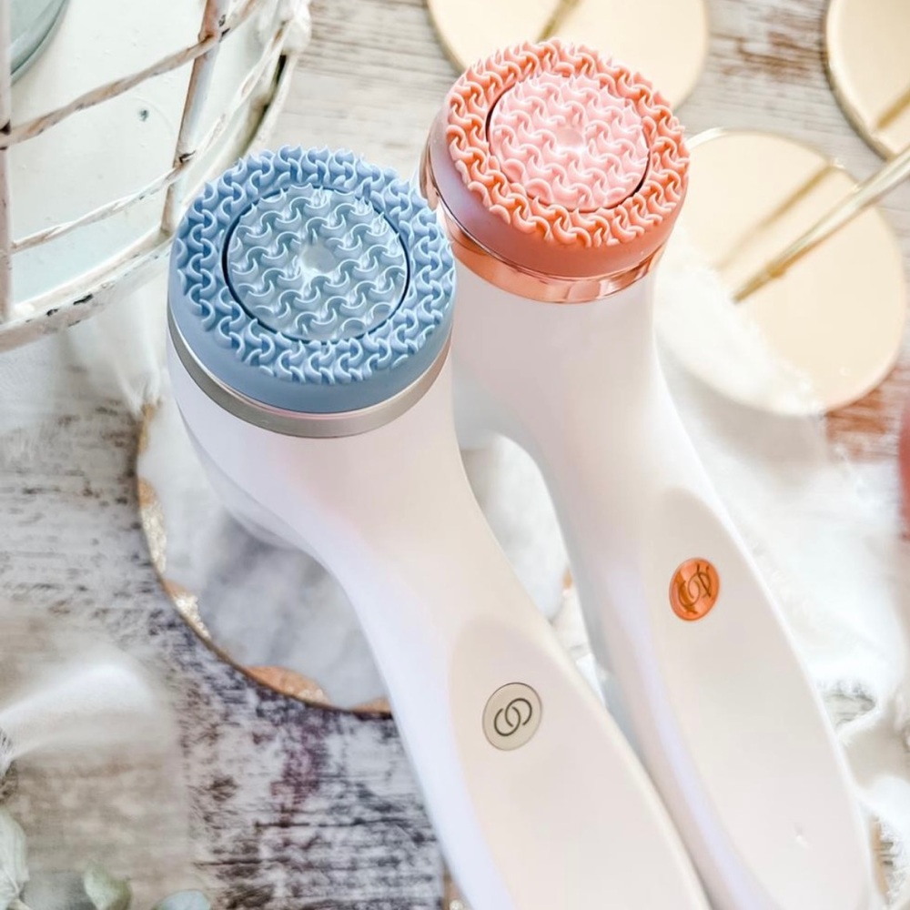 ✨ BRAND NEW LUMI SPA IO✨